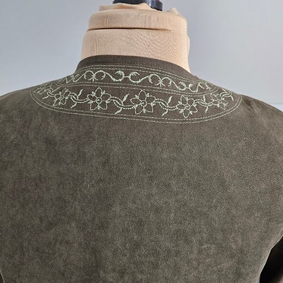 Susan Graver Olive Embroidered Blazer - Picture 9 of 14